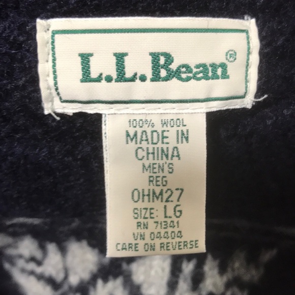 SOLD 🔥LL Bean Navy Gray Snowflake ❄️ Sweater L - Picture 3 of 4